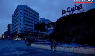 Кризата в Куба: Проливни дъждове спряха тока