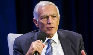 Ген. Уесли Кларк: Украйна не може да води дълго война