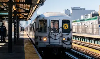 От градската жп линия до морското дъно: Неочакваната съдба на старите вагони