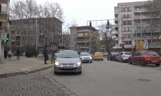 Пловдив - 345 000 души, 191 000 автомобила