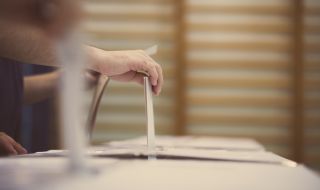 Избори по време на лунно затъмнение – само кандидати с користни цели сядат на кметските столове