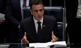 Бразилия отхвърли гласуването с бюлетини