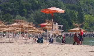 Нов концесионер на плаж „Златна рибка“