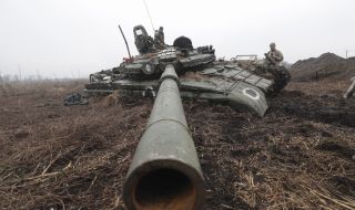 САЩ ще съдействат за предоставяне на съветски танкове на Украйна
