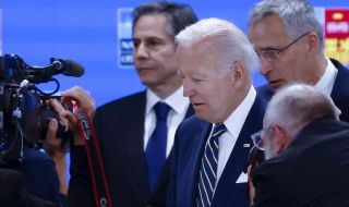 Байдън обеща оръжия за още 800 милиона долара за Украйна 