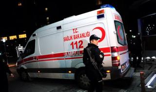 Пиян българин помете полицай и таксиджия край Измир