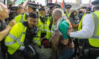 Лондонската полиция задържа 900 души, участващи в митинг на Palestine Action