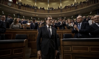 Мариано Рахой отново е премиер на Испания