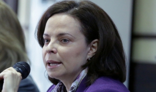 Джипитата имат още година да вземат специалност