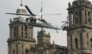 Катастрофиралият хеликоптер в Мексико преследвал известен наркобос 