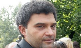 Малък Тошко си купи самолет