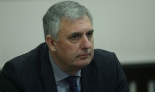 Ивайло Калфин: Така и не обяснихме какво точно искаме от Северна Македония