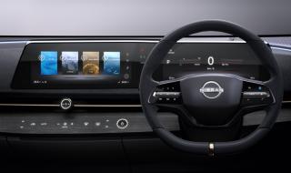 Защо Nissan e против големите вертикални таблети в салона на колата