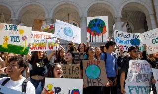 Протести и арести в САЩ заради климата