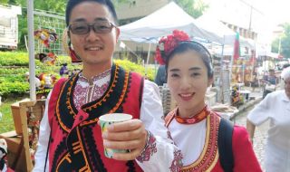 Японци пеят български фолклорни песни в Токио