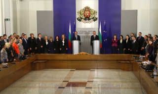 Световните медии нищят новото българско правителство