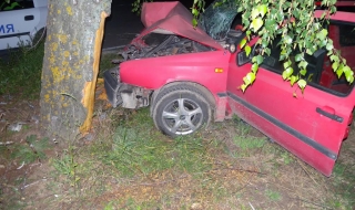 13-годишно момиче пострада при катастрофа