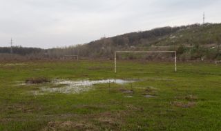 Ботев и Лудогорец играха до гол за „орлите“ върху картофената нива във Враца