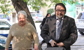 Съдът отмени изготвянето на психиатрична експертиза на майката на стрелеца от Лясковец