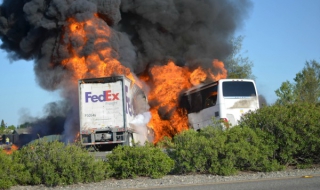 Зверска катастрофа уби 10 души в Калифорния