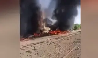 Three carriages derailed in Pakistan train explosion 