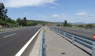 Пускат 6-километров участък от ремонта на АМ "Тракия"