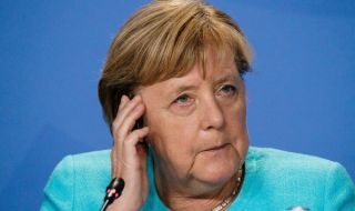 Ангела Меркел водеща по рейтинг