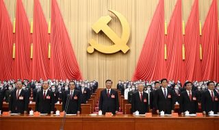Другите високопоставени лидери на Китай носят лоялност и опит на Си Цзинпин