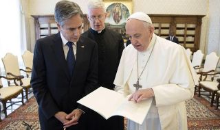 Височайша визита във Ватикана