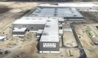 Отлага се откриването на завода на Volvo в Словакия