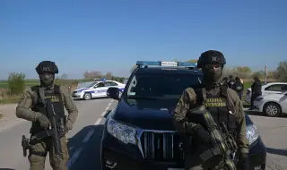 Кран с тегло 350 тона се срути по време на строеж на мост в Белград