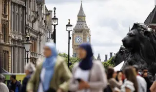 Великобритания отново затяга правилата за миграция