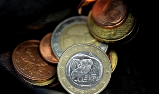 Барние: Еврото ще оцелее