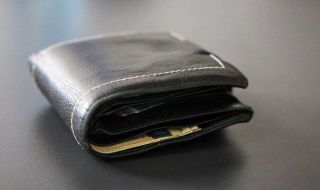 Експерт: Инфлацията вече изяде дори и повишената днес минимална работна заплата