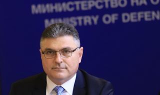 Военният министър прекрати 20-милионна поръчка за МиГ-овете, започната  от Красимир Каракачанов