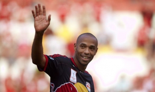 Тиери Анри: Не подражавайте на изродите Меси и Роналдо