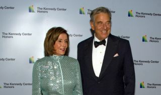 Съпругът на Нанси Пелоси е бил нападнат в дома им