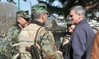 Министърът на отбраната: В готовност сме да защитим границата