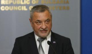 Валери Симеонов към протестиращите: Точно такива да пледират за законност е нелепо 