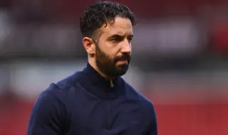 Манчестър Юнайтед следи двама халфове на Борнемут