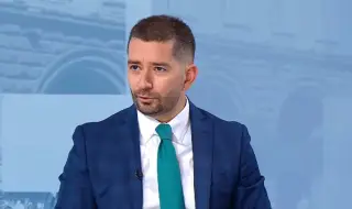 Slavi Vassilev: The President may turn out to be the big winner from the protests and the cabinet resignation 
