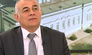 Социалният министър: Цената на тока може да бъде ограничена чрез мораториум върху тарифите