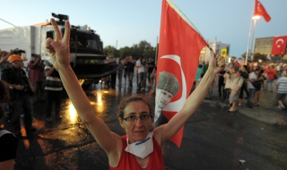 Възобновяват преговорите за приемане на Турция в ЕС