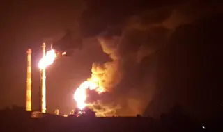 Украински дронове извадиха от строя една от най-големите руски петролни рафинерии