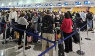 Първи полет с българи от Дубай се очаква да кацне във Варна днес