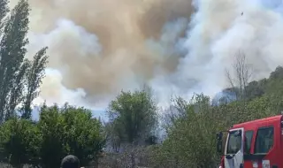 Готвят евакуация на хората в Микрево, Каменица и Цапарево заради пожар