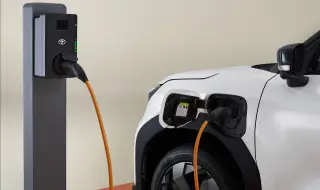 Toyota и Stellantis лишават Tesla от най-големия ѝ приход