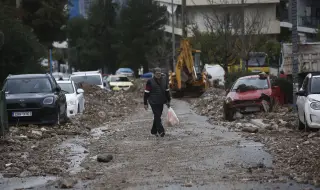 Бурята „Ерминио“ носи гръмотевични бури, градушки и силни ветрове в Гърция
