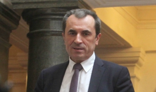 Само врагове се срещат на неутрална територия