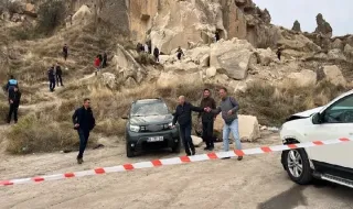 Трима загинаха при срутване на скално образувание в Кападокия